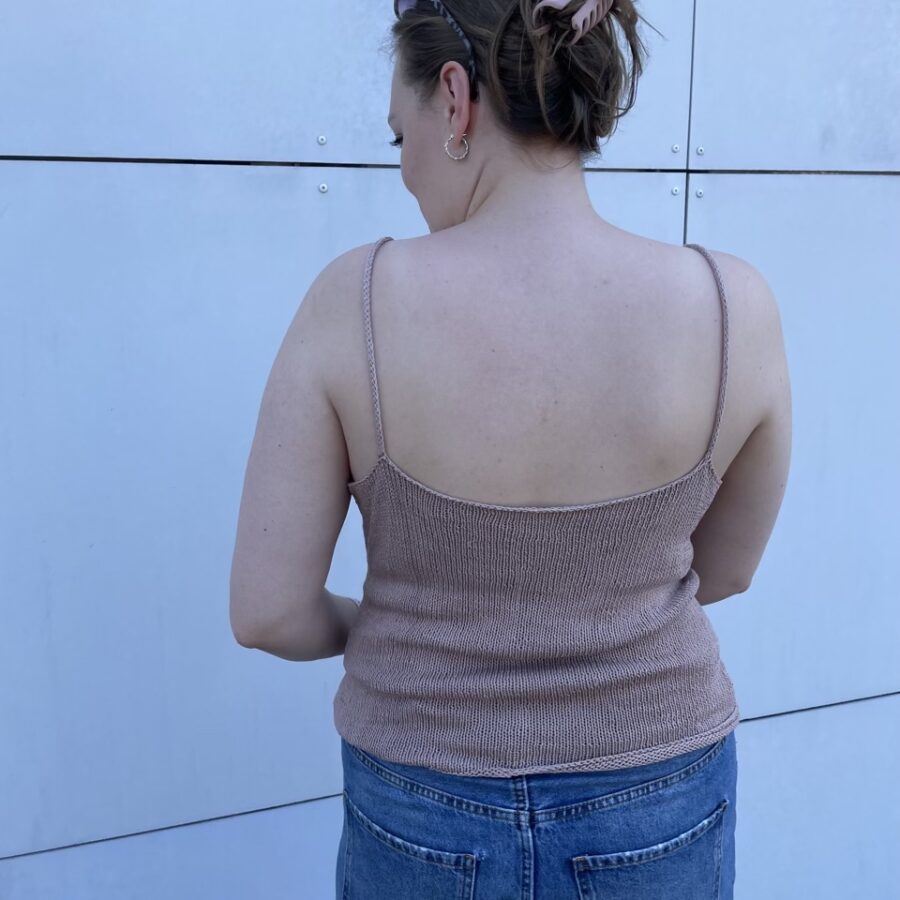 Summerstrop Light | Summer top knitting pattern
